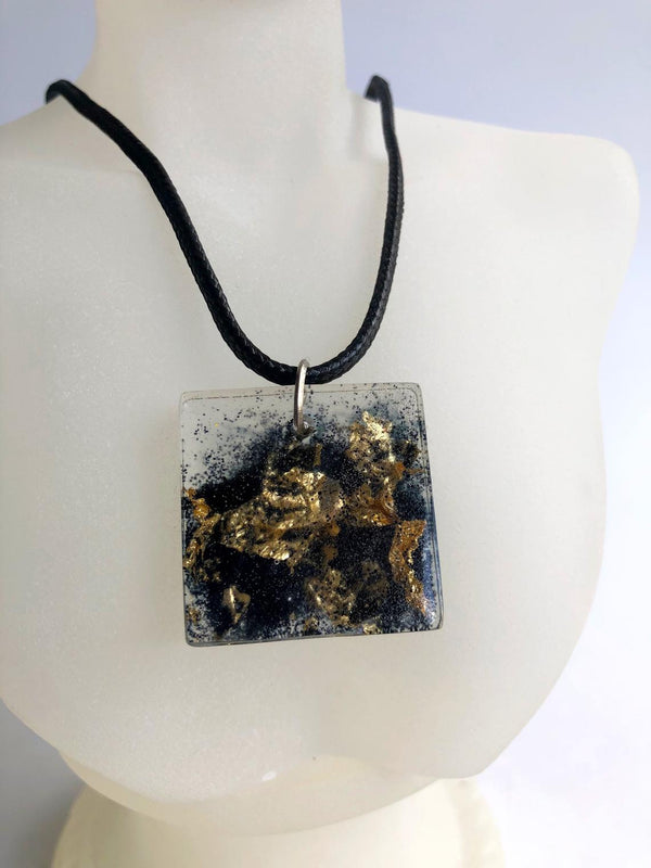 Resin & Gold Flakes Pendant Necklace